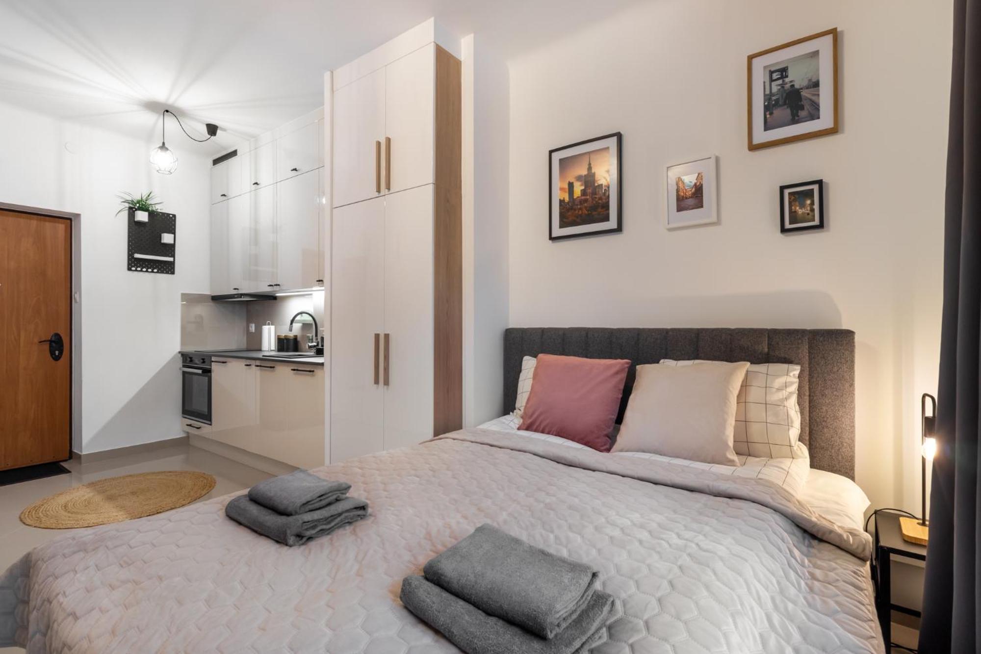 Golden Apartments Warsaw-Cozy Studio-Old Town&Orla エクステリア 写真